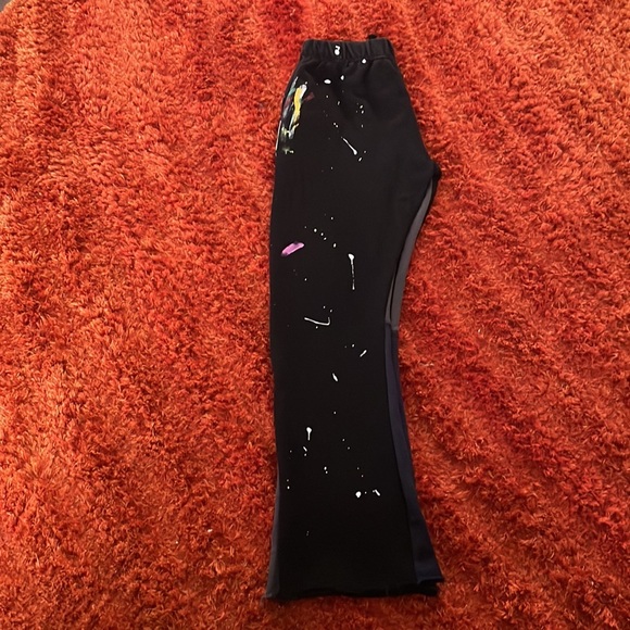 Dept de la Galerie Sweat Pants - Picture 5 of 8